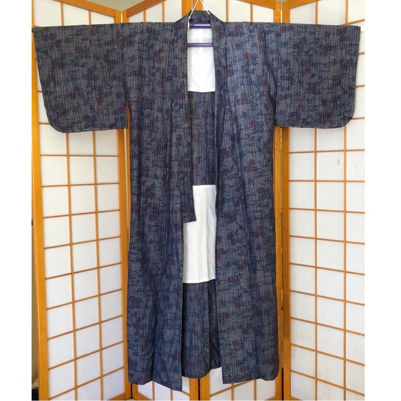 Authentic Vintage Japanese Navy Blue Kimono Robe with Maple Leaves Cotton Blend - Picture 2 of 12